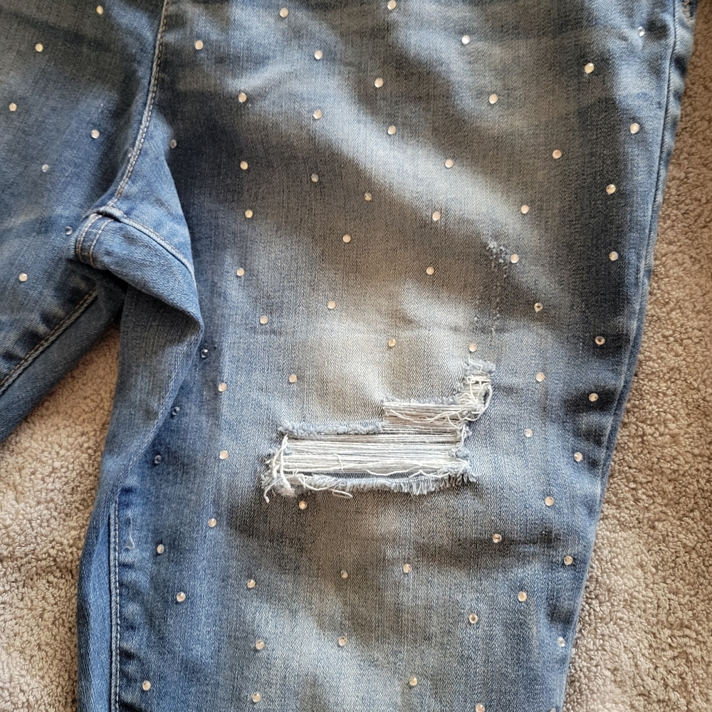 Jeans - Picture 2 of 4